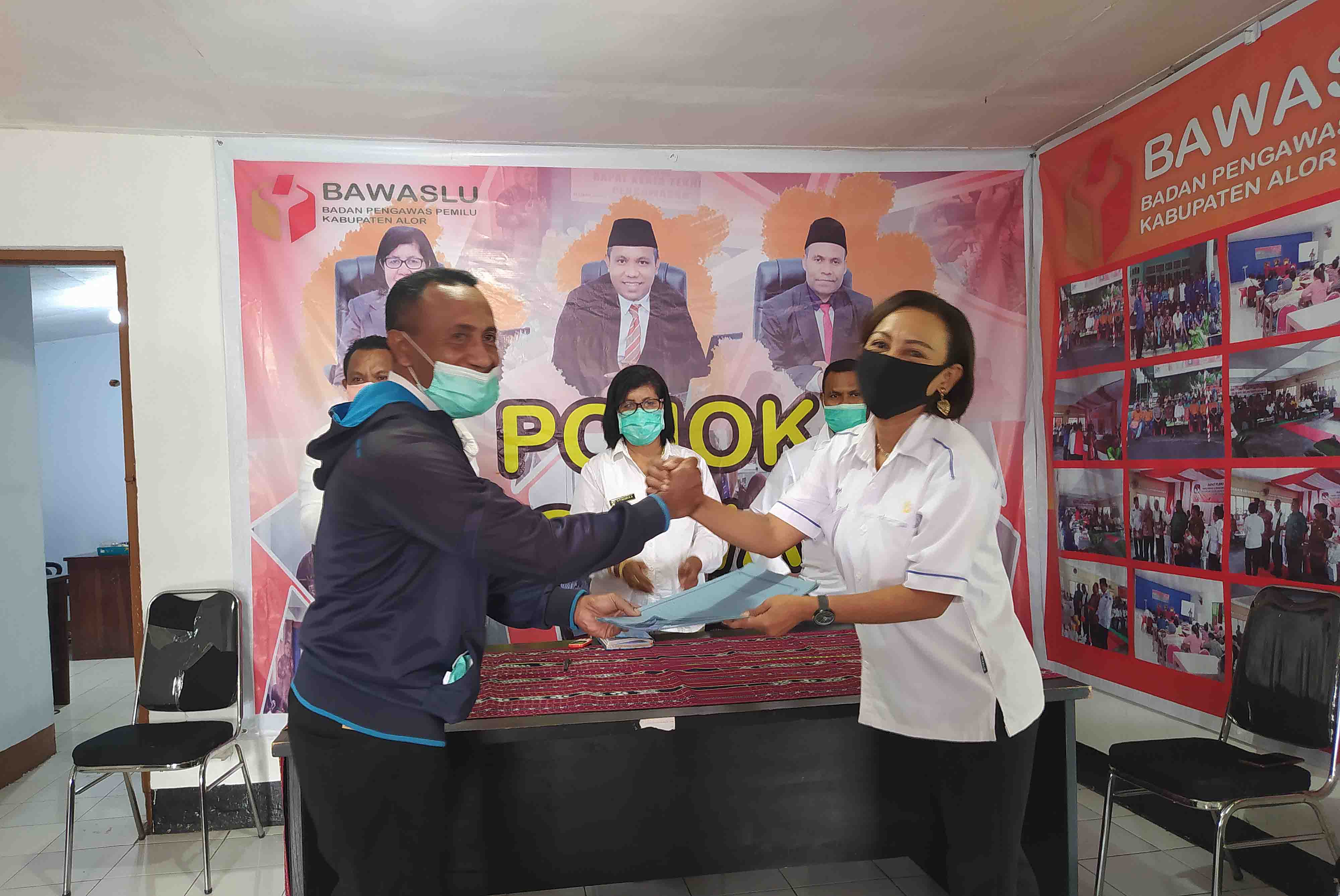 Serah Terima Jabatan Koordinator Sekretariat Bawaslu Alor