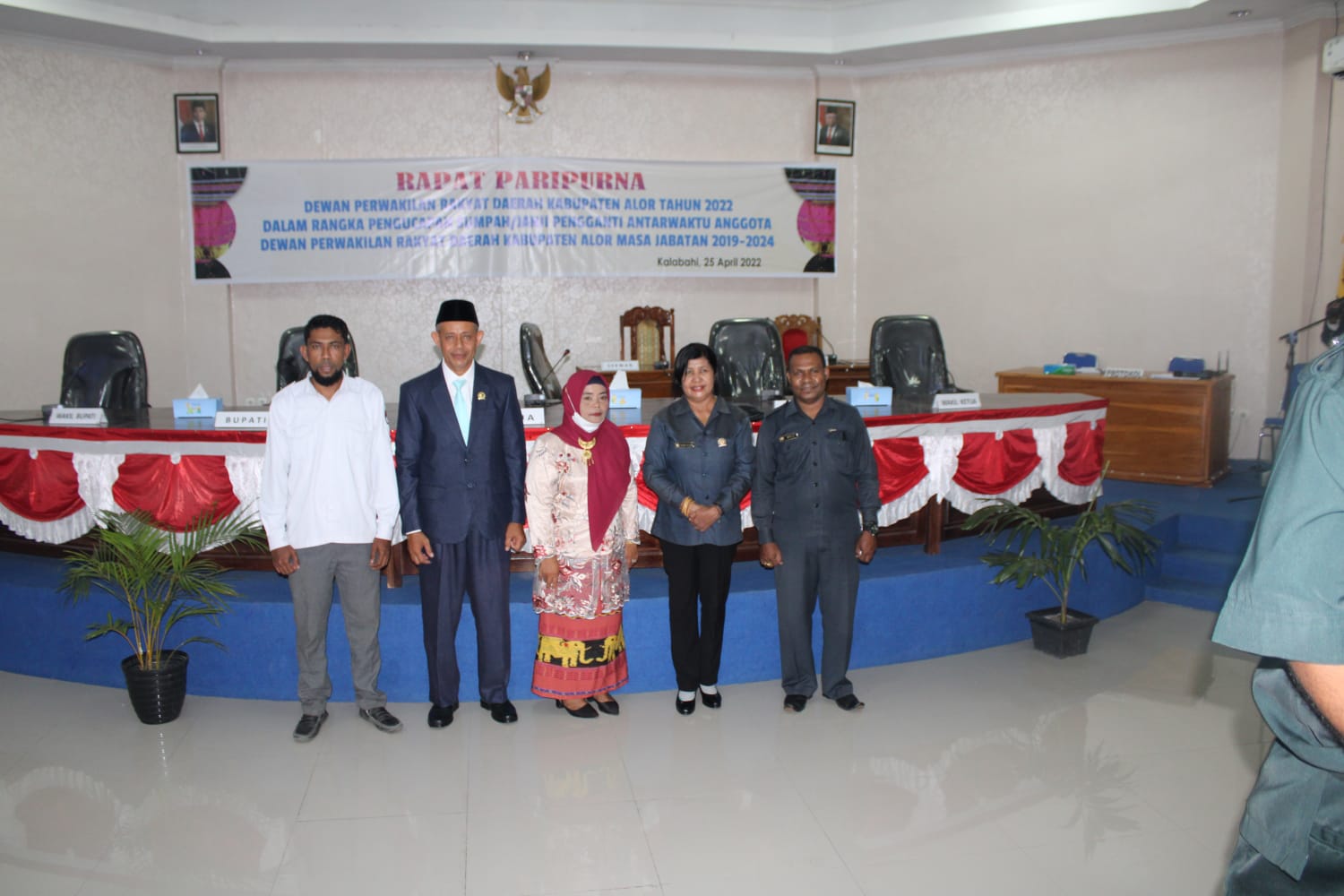 Bawaslu Hadir Dalam Pelantikan PAW Anggota DPRD Kabupaten Alor