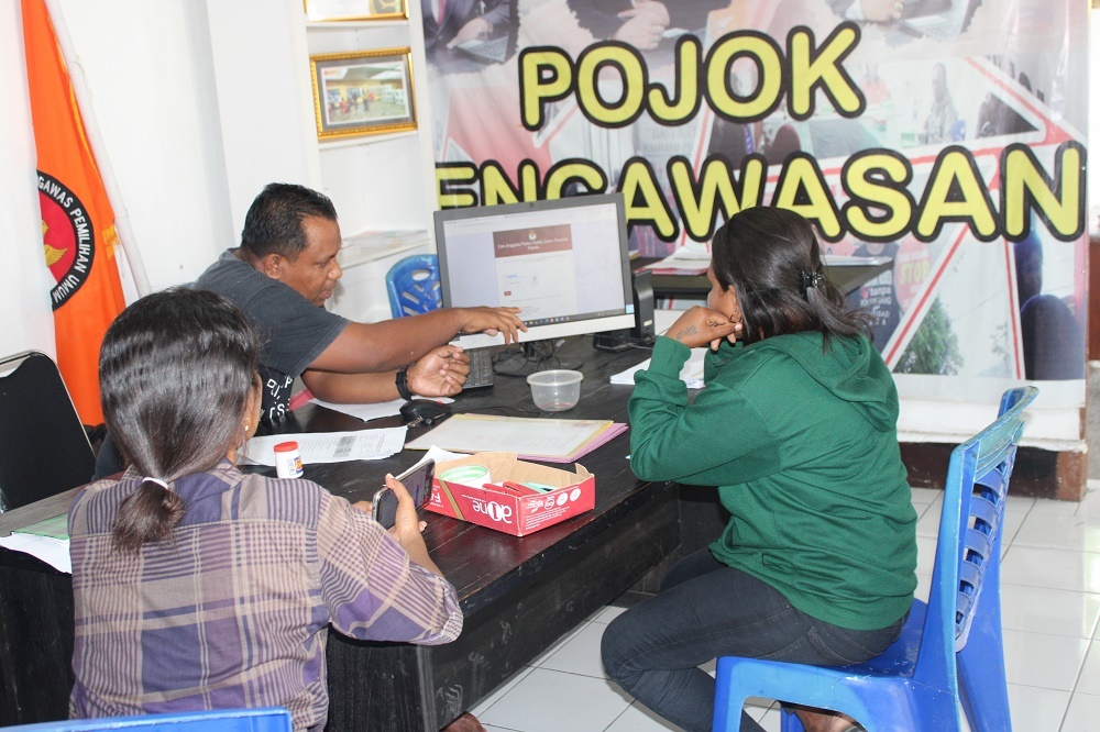 CALON PELAMAR PANWASLU KECAMATAN MENGALAMI PENINGKATAN YANG SIGNIFIKAN