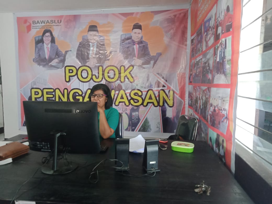 Bawaslu Alor Mengikuti Kegiatan Analisis Rancangan Perbawaslu di Tengah Pandemi Covid-19 