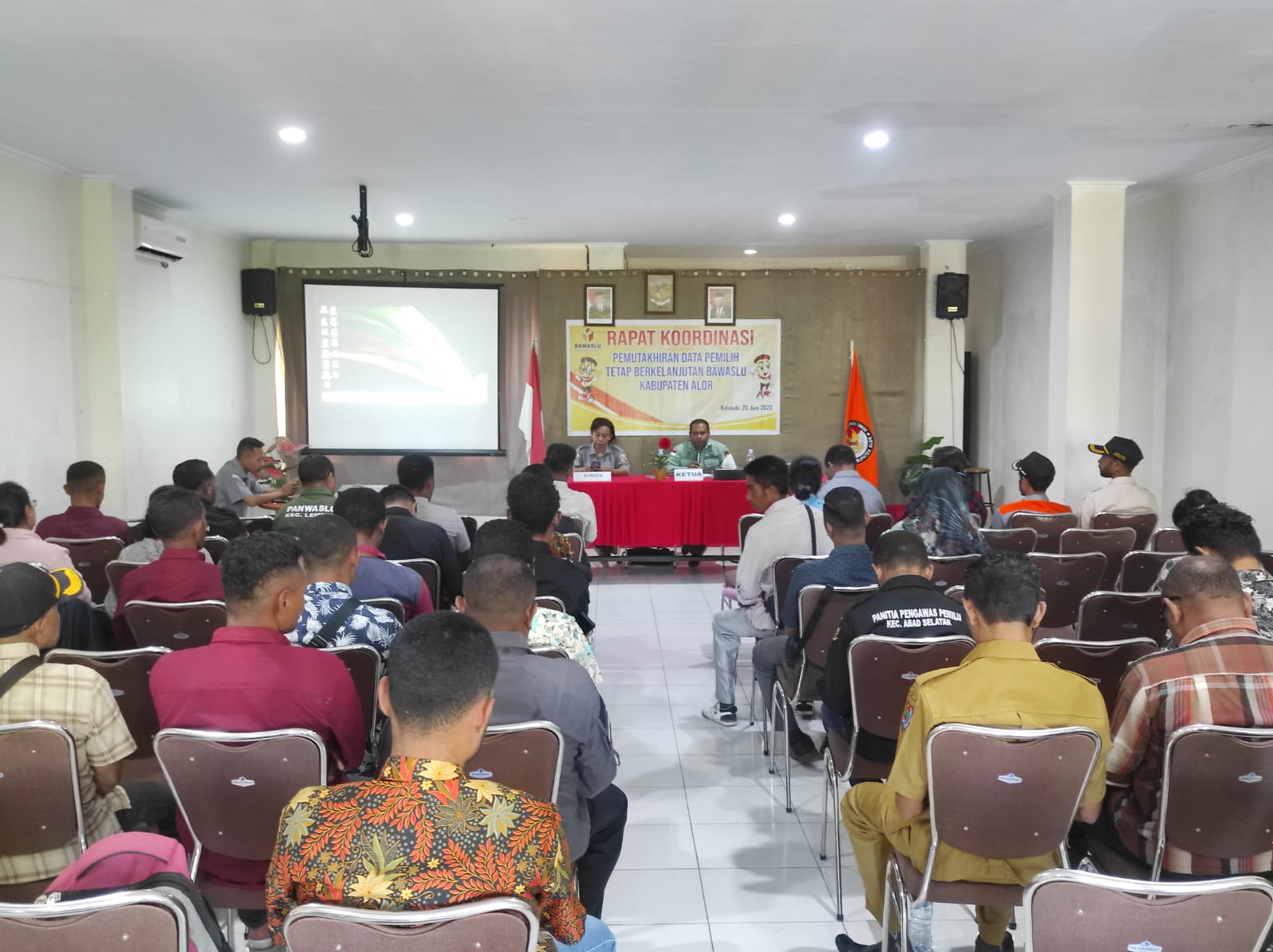 Orias Langmau, SE Membuka Rakor Pemutakhiran Data Pemilih Tetap Berkelanjutan