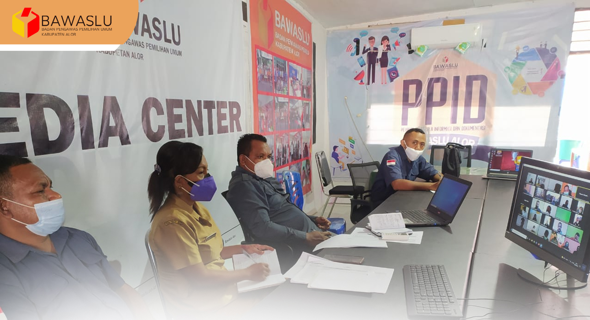 Anggota dan Korsek Bawaslu Alor Mengikuti Rapat Daring Rencana Kegiatan Semester 2 T.A 2021