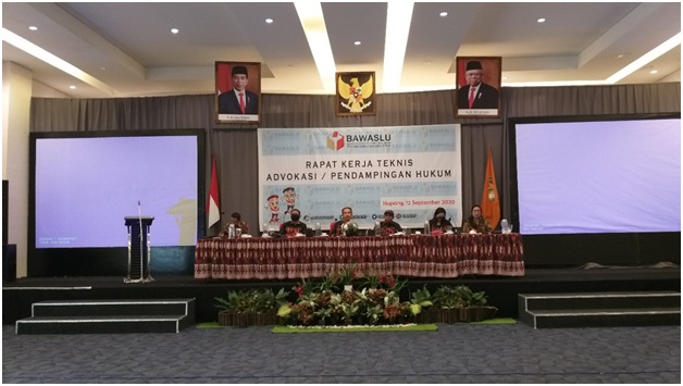 Perkuat Kelembagaan, Bawaslu Alor Hadiri Rakernis Advokasi Hukum