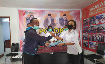 Serah Terima Jabatan Koordinator Sekretariat Bawaslu Alor