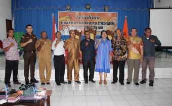 Kami Yakin Bahwa Kami Tidak Berjalan Sendirian
