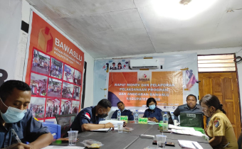 Bawaslu Alor Adakan Rapat Internal Pelaporan dan  Pelaksanaan Program 2021