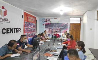 Gelar Bimtek Legal Drafting & Legal Opinion, Bawaslu Alor Hadirkan Akademisi